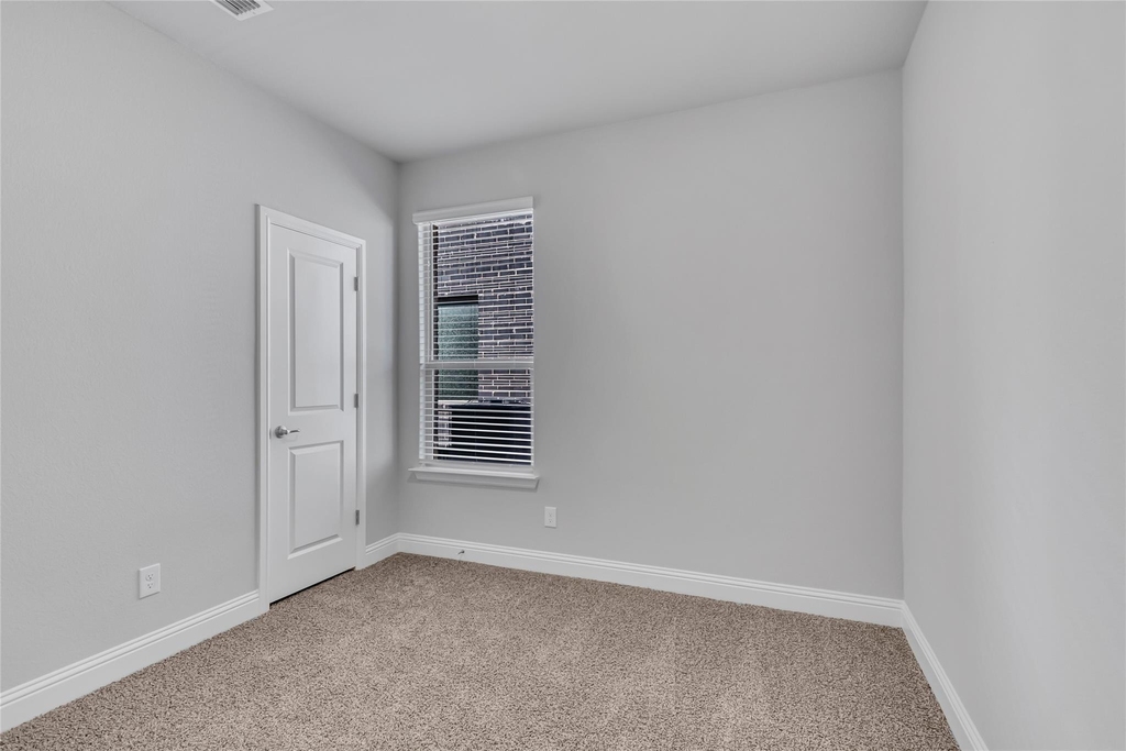 4804 Dewy Rose Lane - Photo 6