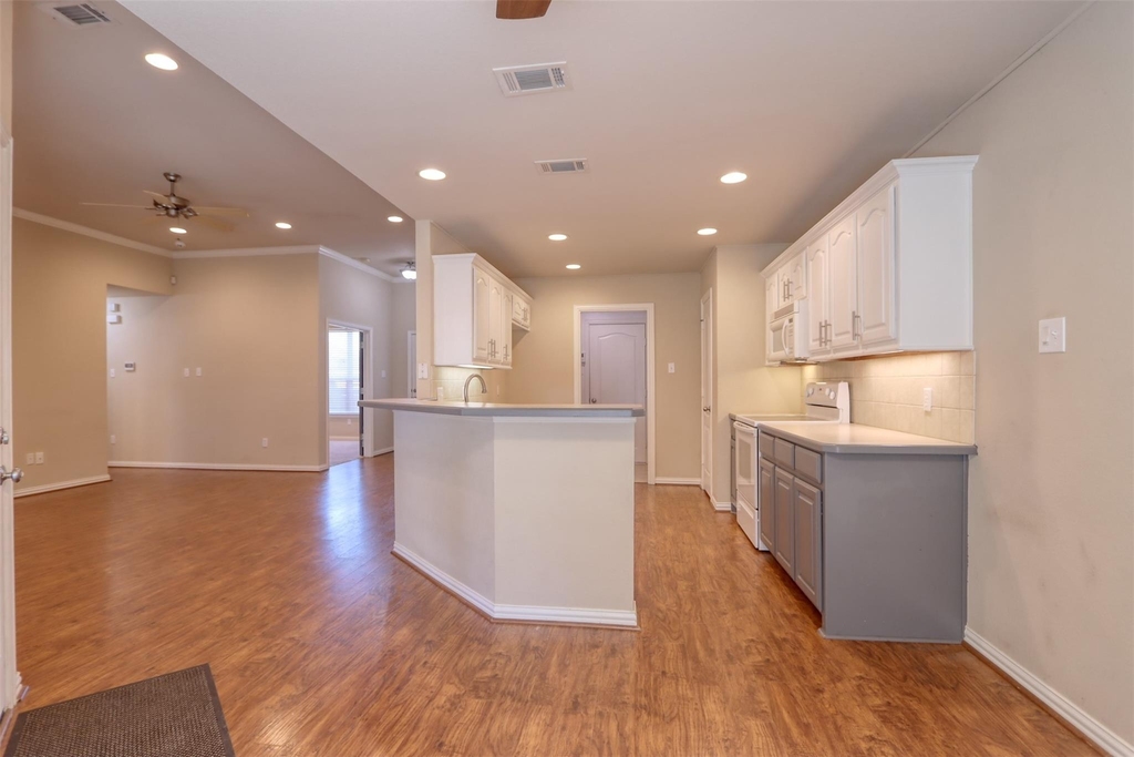 6218 Cynthia Drive - Photo 16