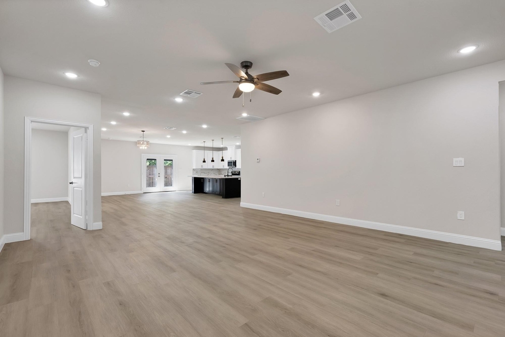 659 Holcomb Road - Photo 4