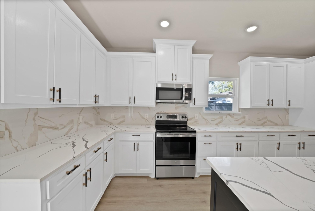 659 Holcomb Road - Photo 9