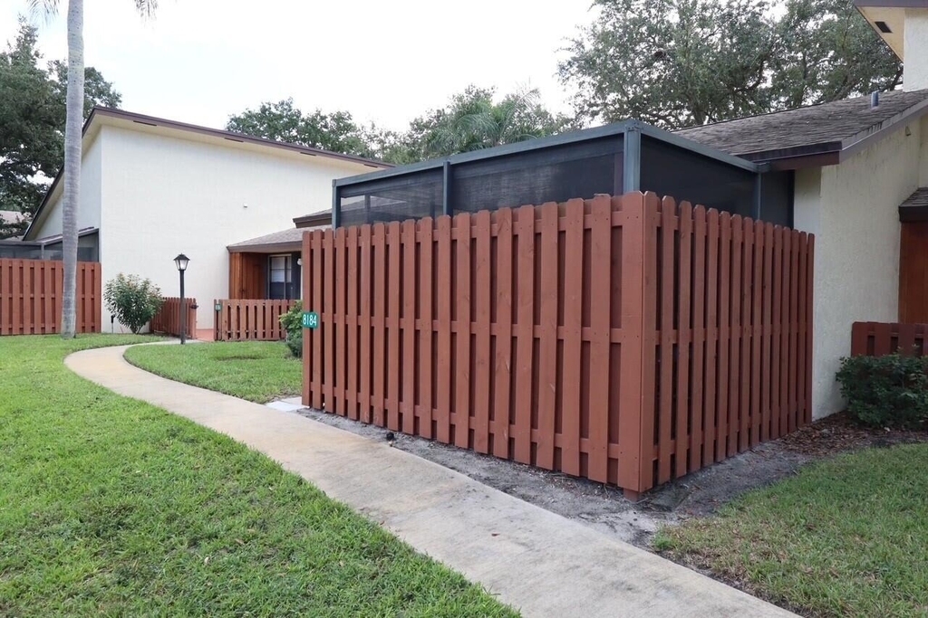8184 Se Villa Way - Photo 14