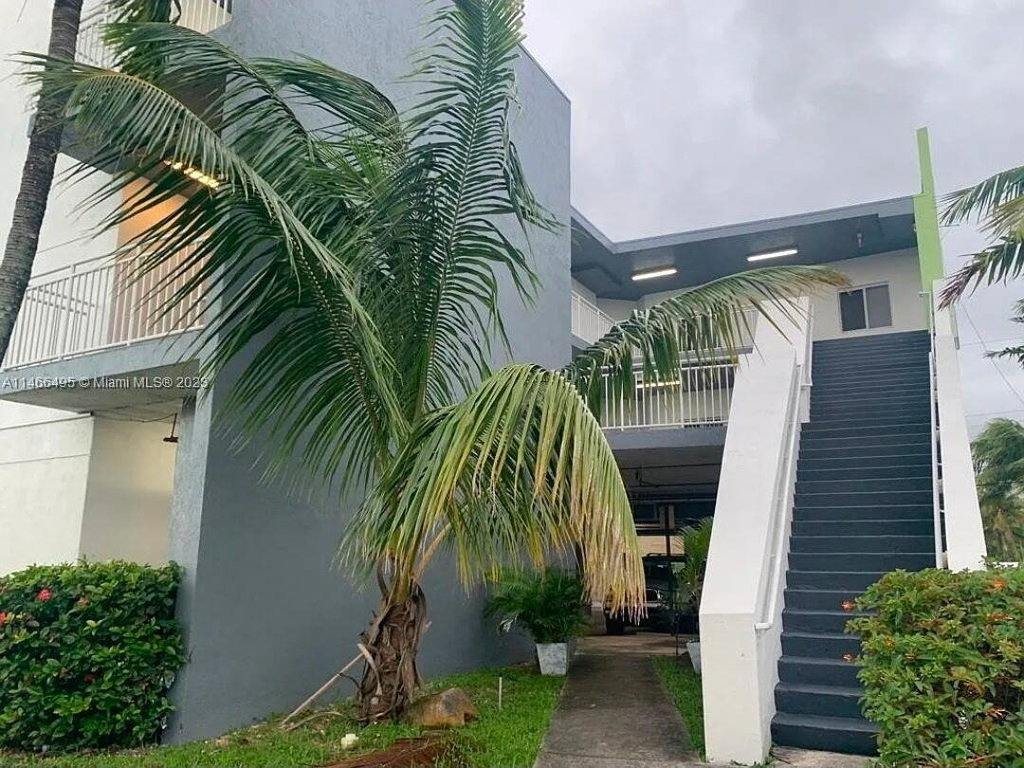 2210 Nw 34th Street - Photo 2