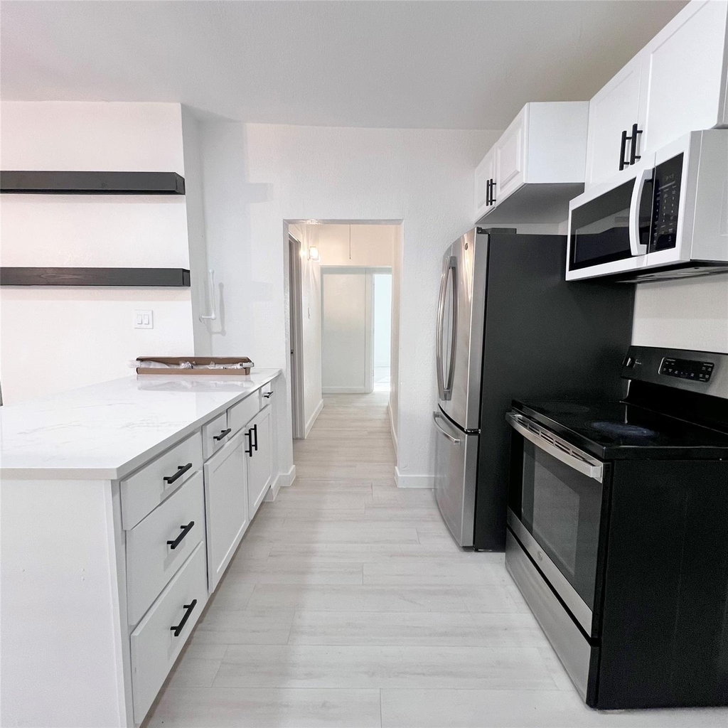 1542 E Ohio Avenue - Photo 8