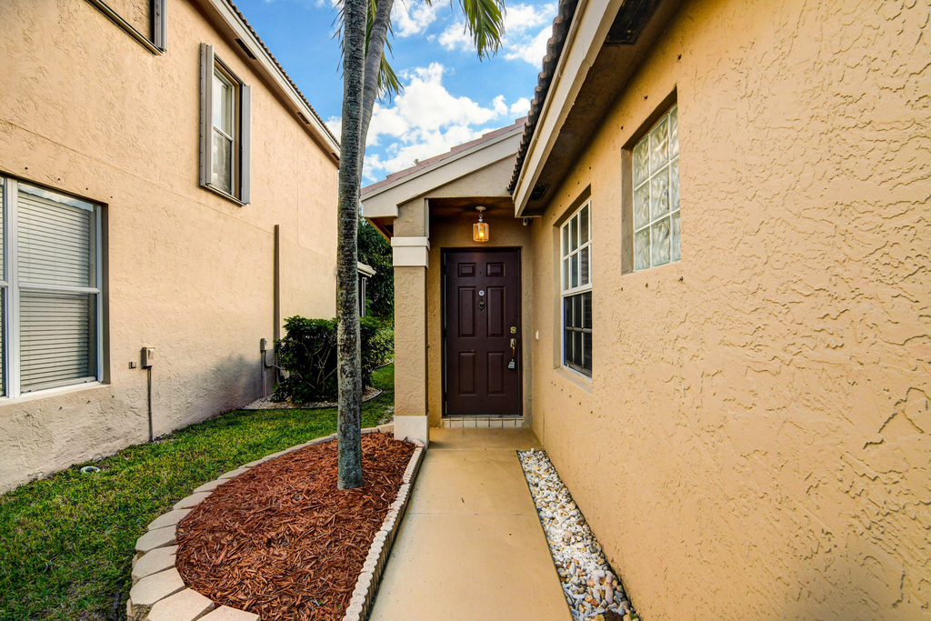 3574 Danbury Court - Photo 3