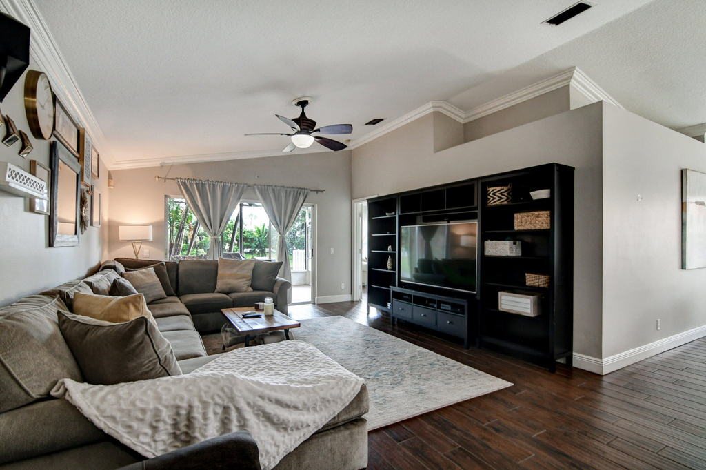 3574 Danbury Court - Photo 7