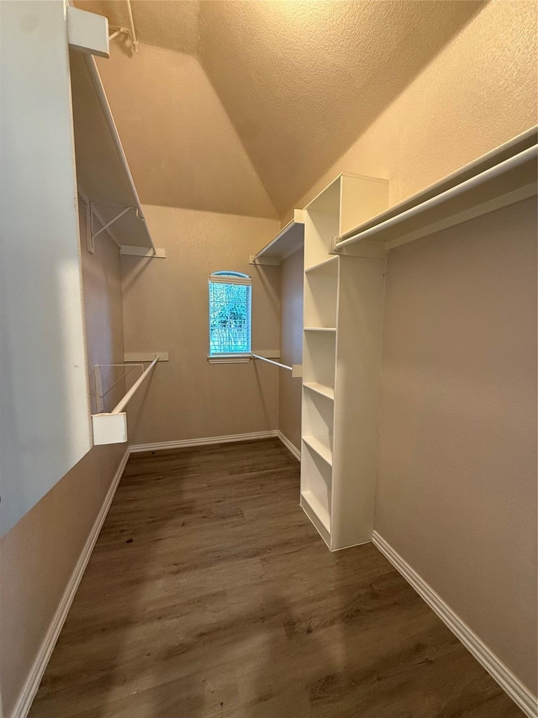 8014 Wilmington Drive - Photo 10