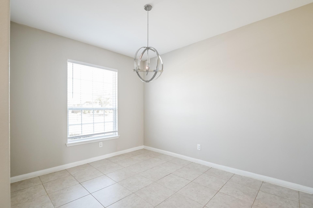 710 Shady Meadow Lane - Photo 3