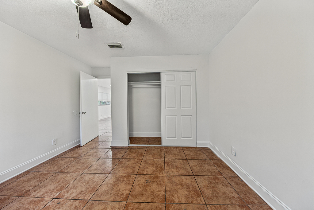 825 Sw 10th Street - Photo 29
