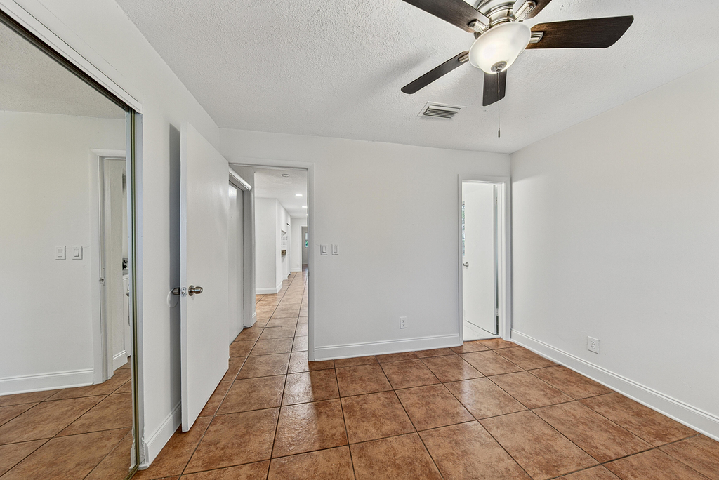 825 Sw 10th Street - Photo 24