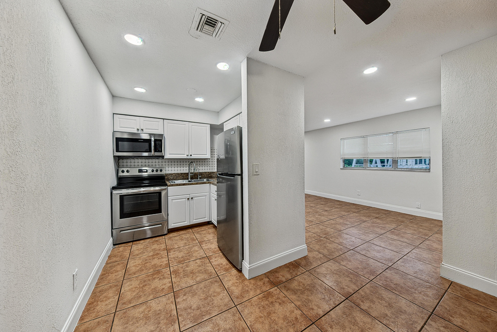 825 Sw 10th Street - Photo 14