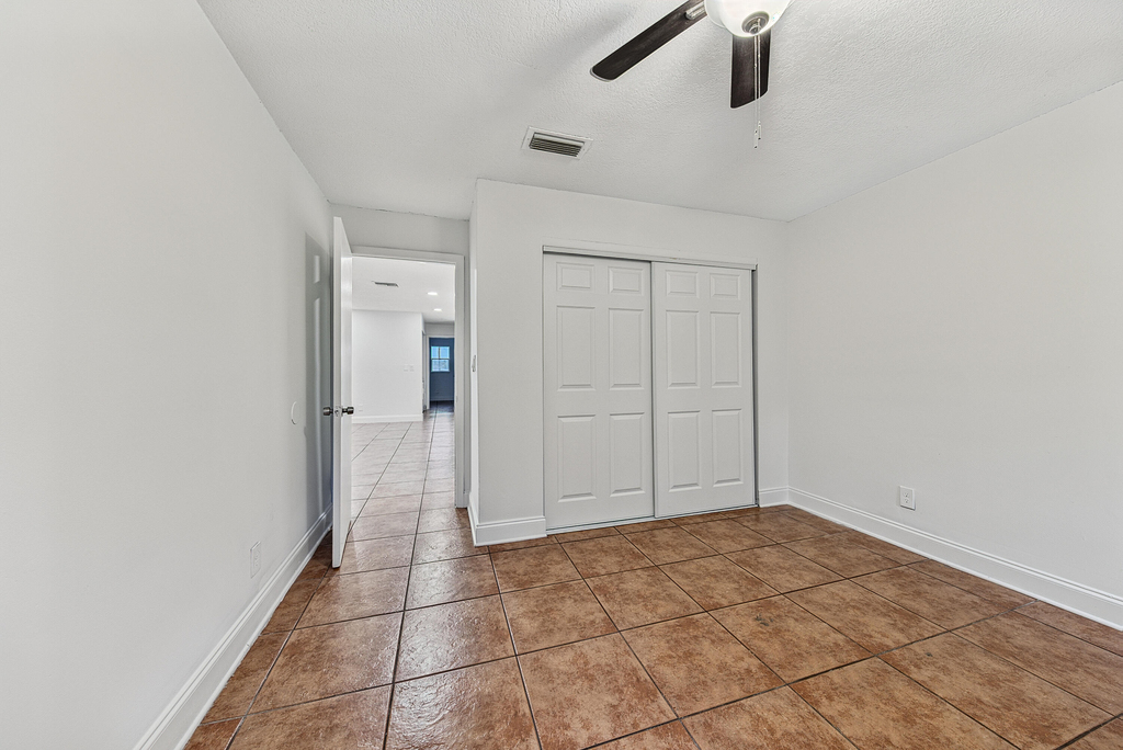 825 Sw 10th Street - Photo 28