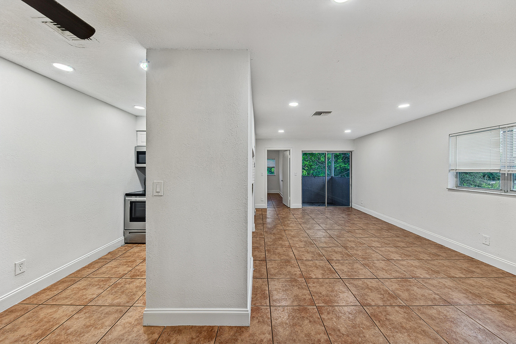 825 Sw 10th Street - Photo 4