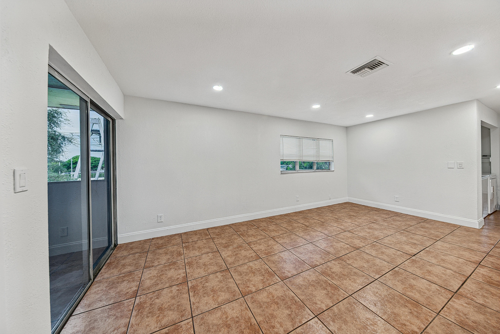 825 Sw 10th Street - Photo 10