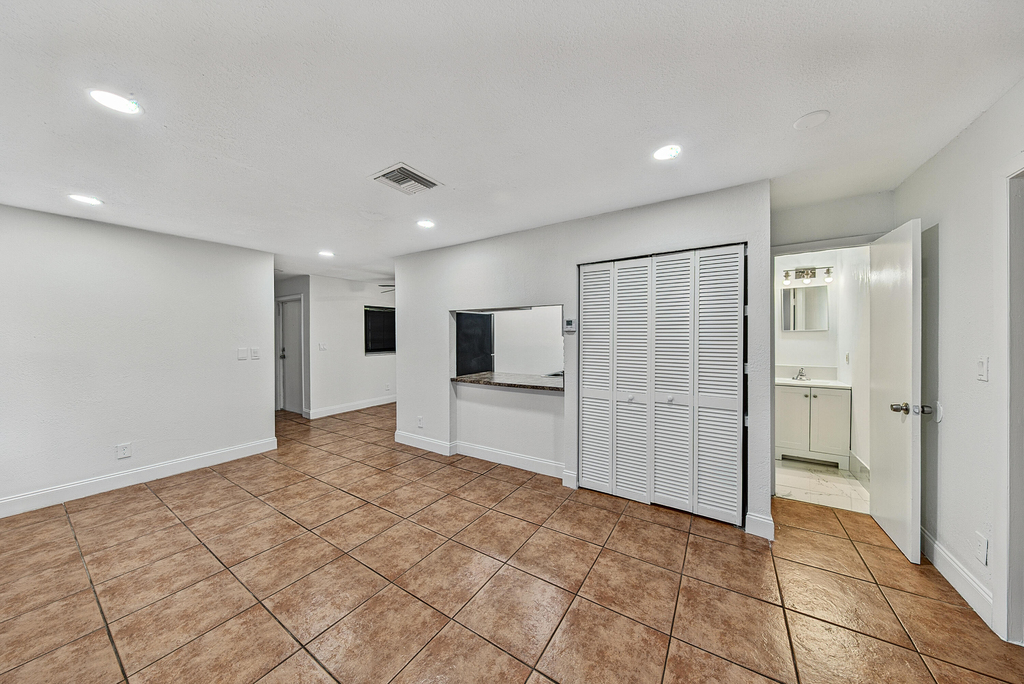 825 Sw 10th Street - Photo 7