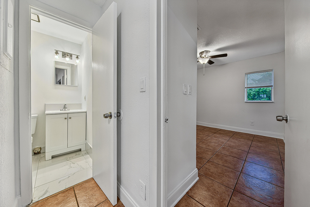 825 Sw 10th Street - Photo 26
