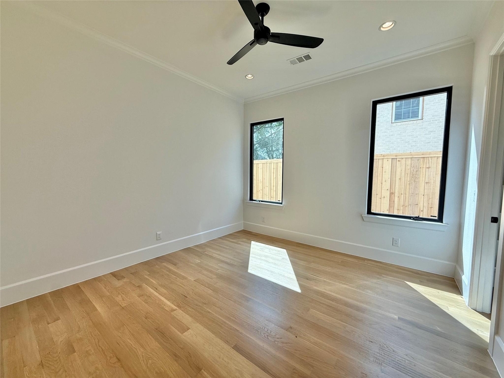 4423 Emerson Avenue - Photo 11