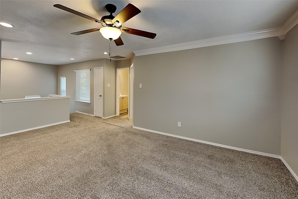 1677 Prescott Circle - Photo 2