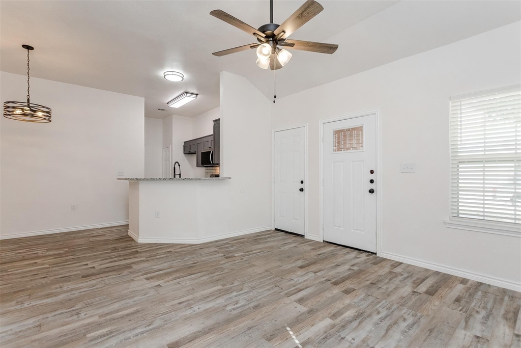 326 Blake Lane - Photo 4