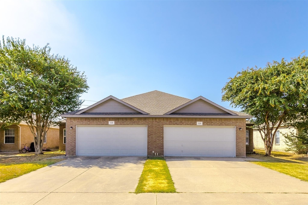 326 Blake Lane - Photo 2
