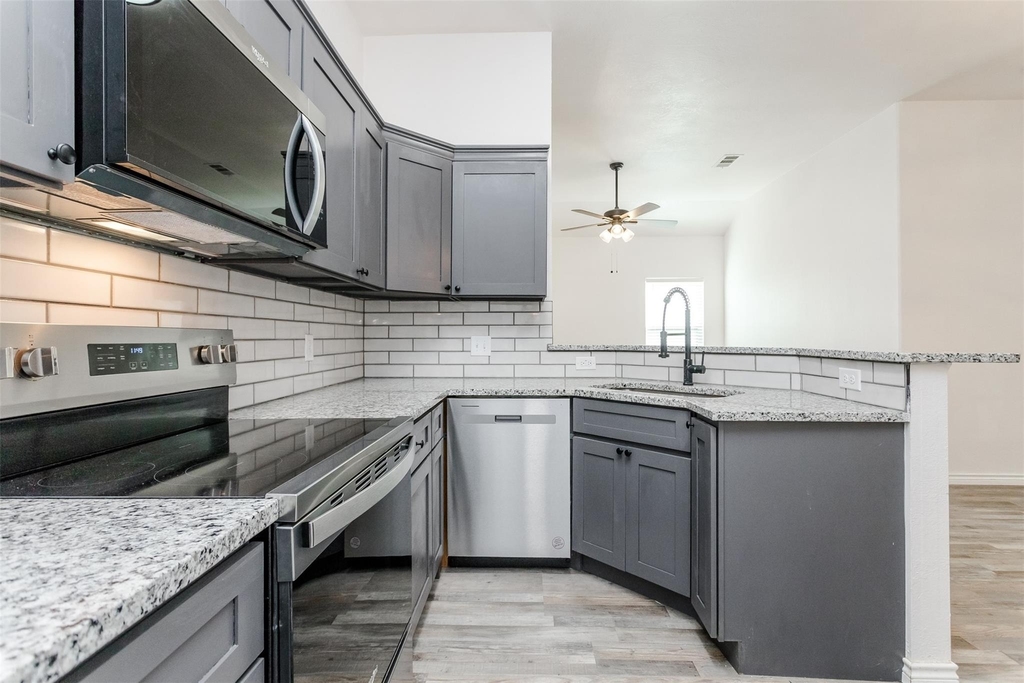 326 Blake Lane - Photo 10