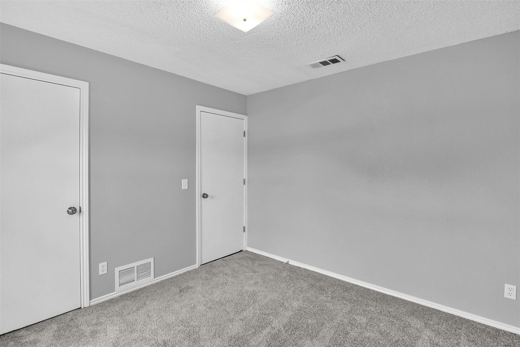 1113 Roaring Springs Drive - Photo 18