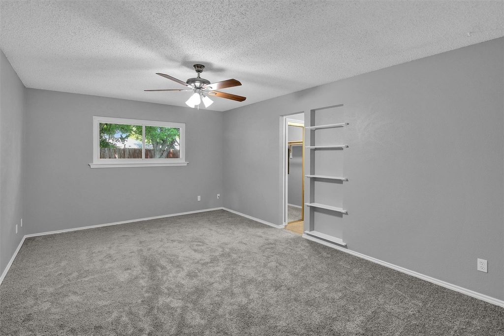 1113 Roaring Springs Drive - Photo 14