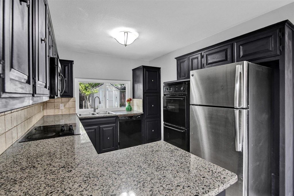 1113 Roaring Springs Drive - Photo 13