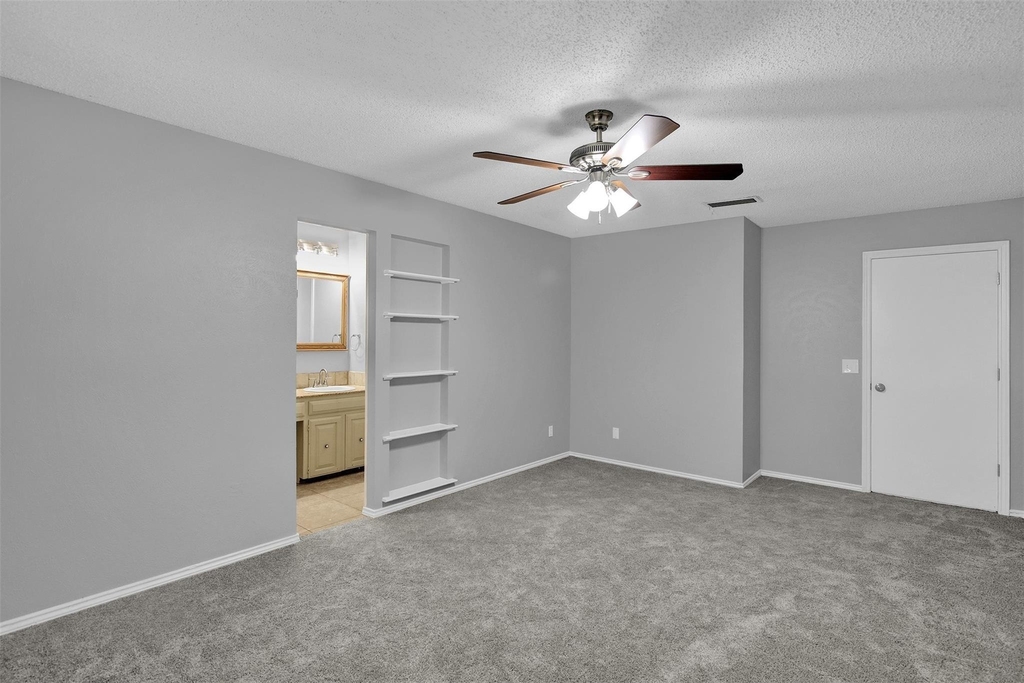 1113 Roaring Springs Drive - Photo 15