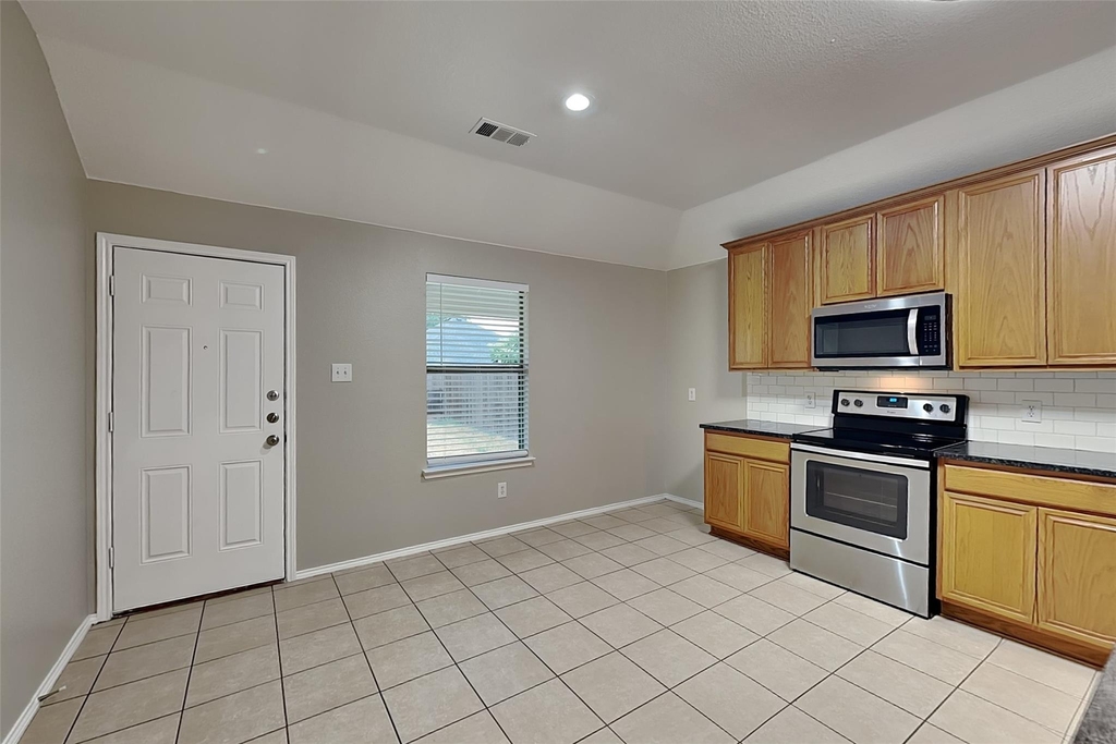 3201 Grant Street - Photo 3