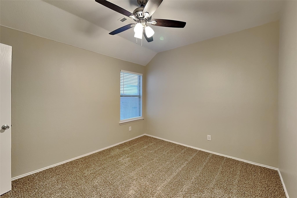 3201 Grant Street - Photo 10