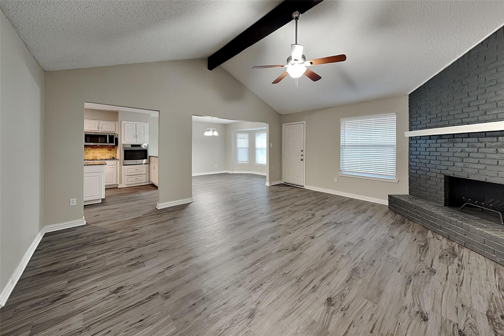 6908 Briardale Drive - Photo 2