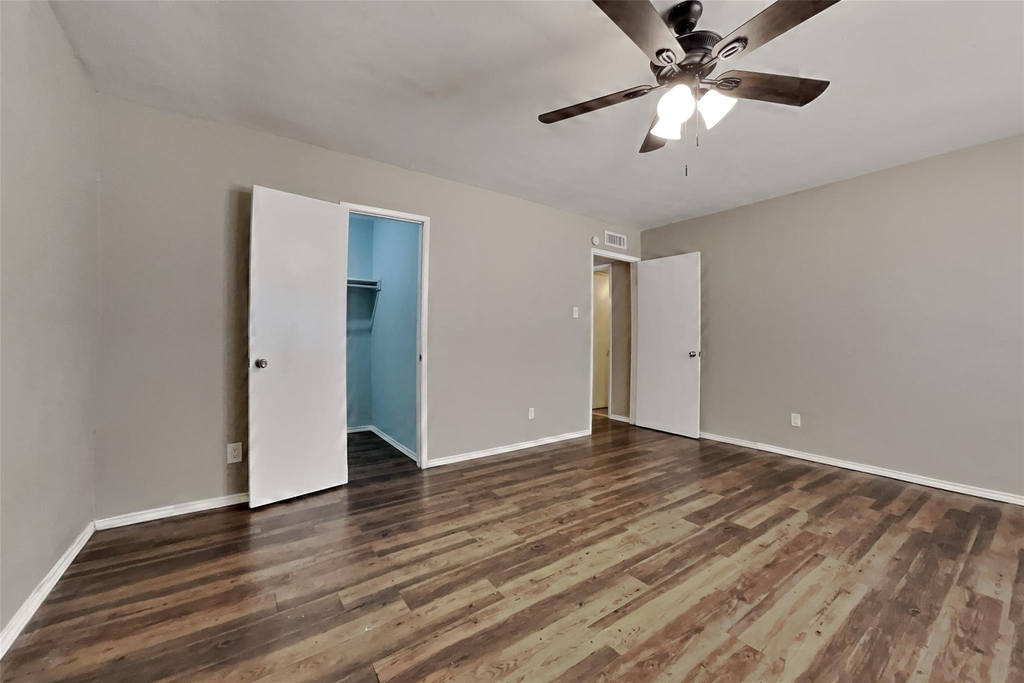 4605 Greenfield Drive - Photo 6