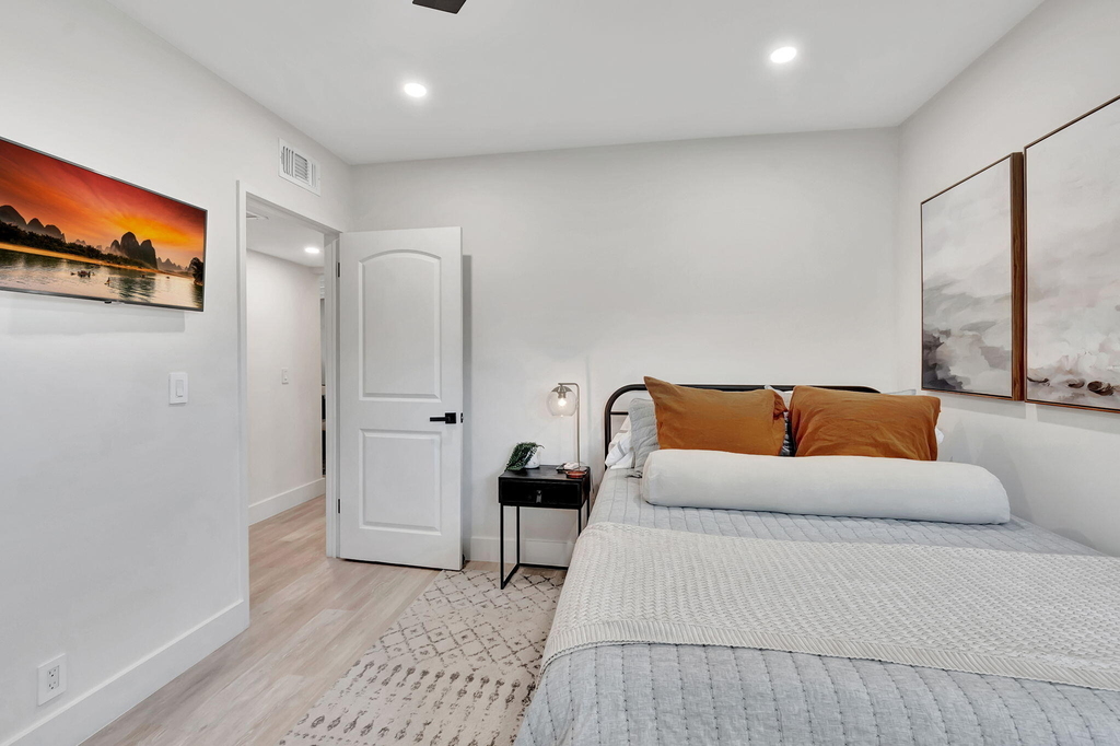 231 Se 3rd Avenue - Photo 16