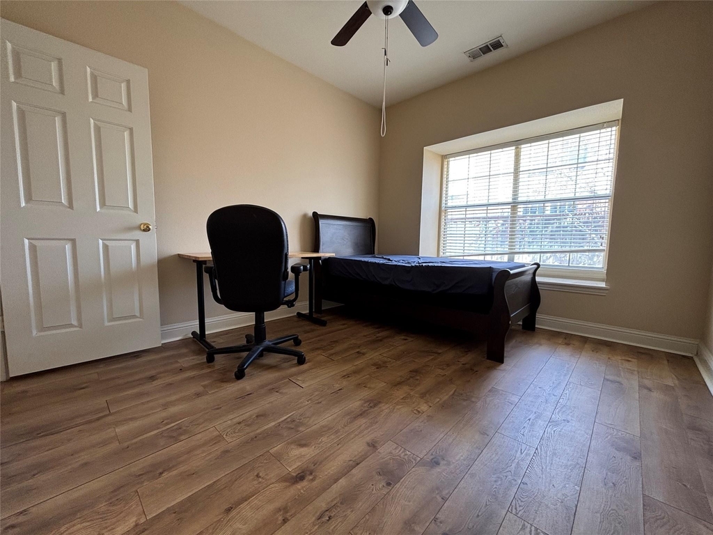 462 Richmond Street - Photo 6