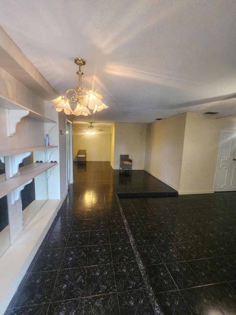 225 S Sequoia Drive - Photo 5