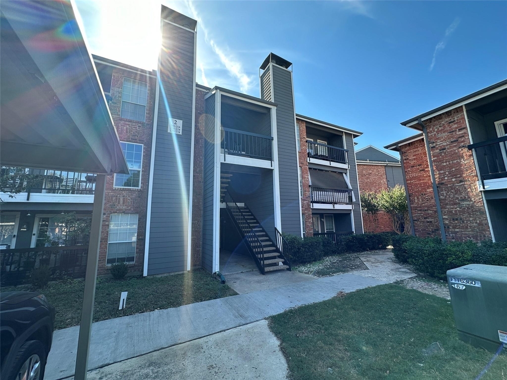 18333 Roehampton Drive - Photo 11
