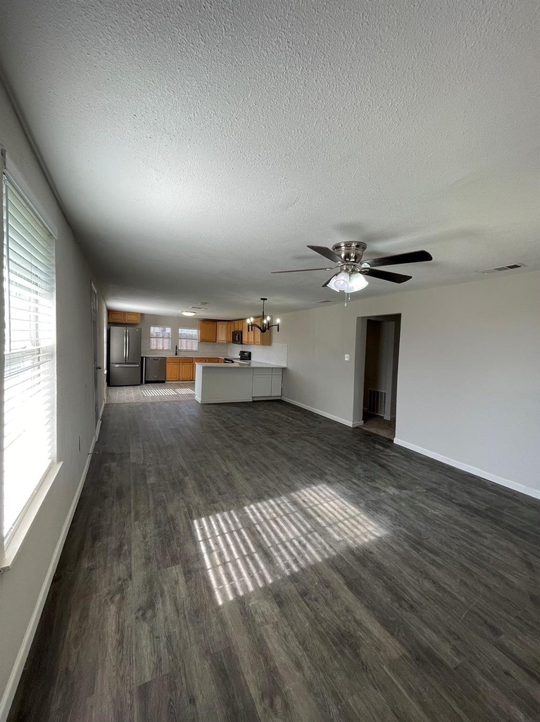 2925 Janet Drive - Photo 34