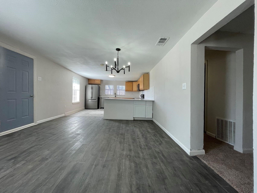 2925 Janet Drive - Photo 13