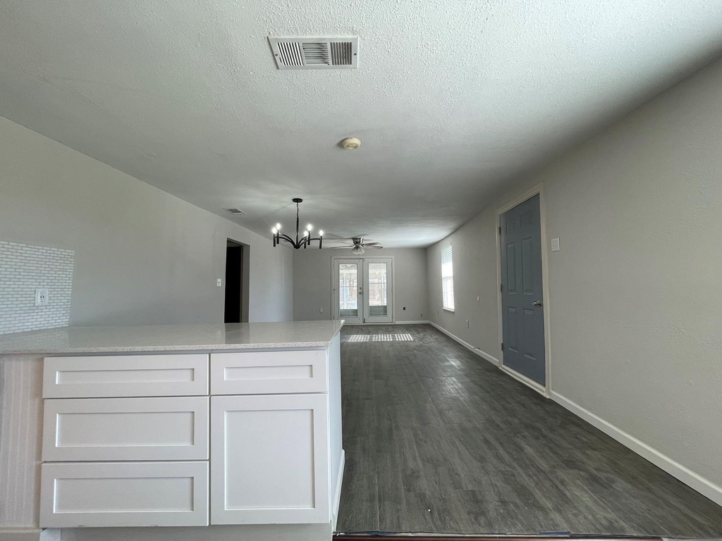 2925 Janet Drive - Photo 33
