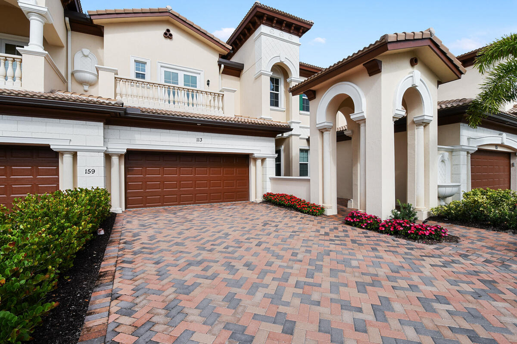 159 Tresana Boulevard - Photo 39