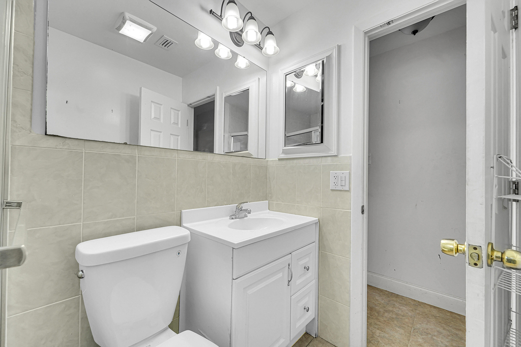 7255 Nw 8th Court - Photo 14