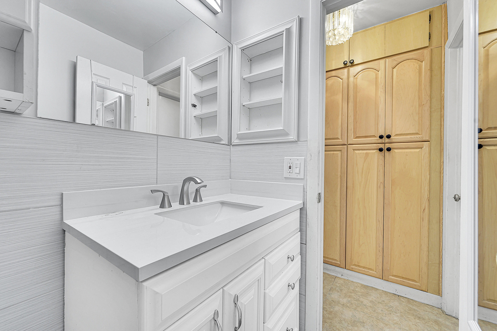 7255 Nw 8th Court - Photo 9