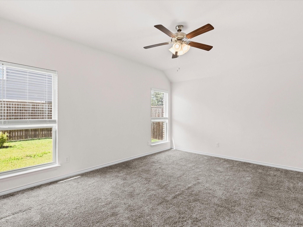 2540 Pettus Drive - Photo 7