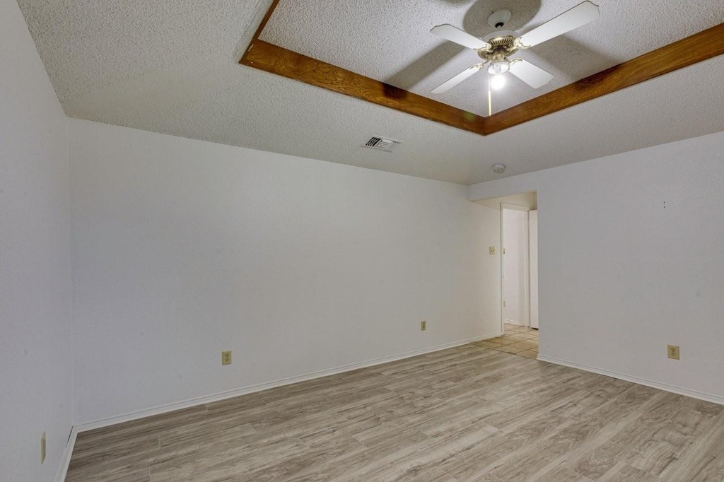 902 Wayne Avenue - Photo 16