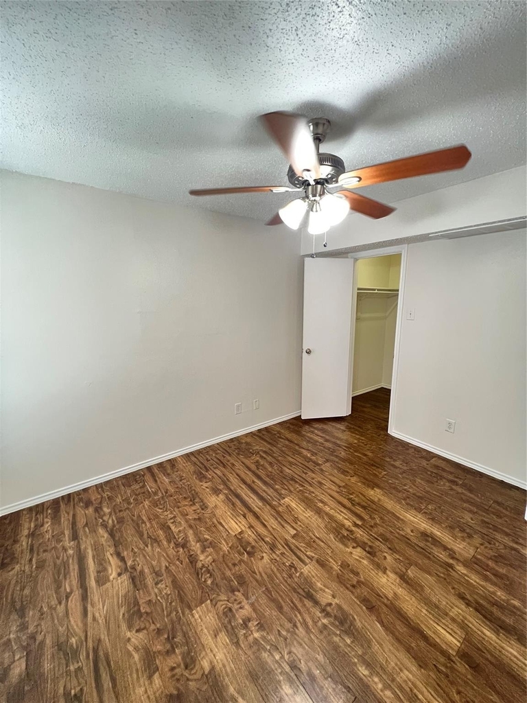 9520 Royal Lane - Photo 4