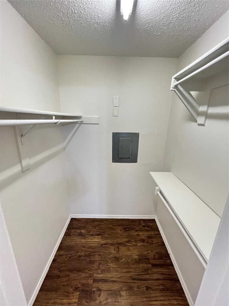 9520 Royal Lane - Photo 5