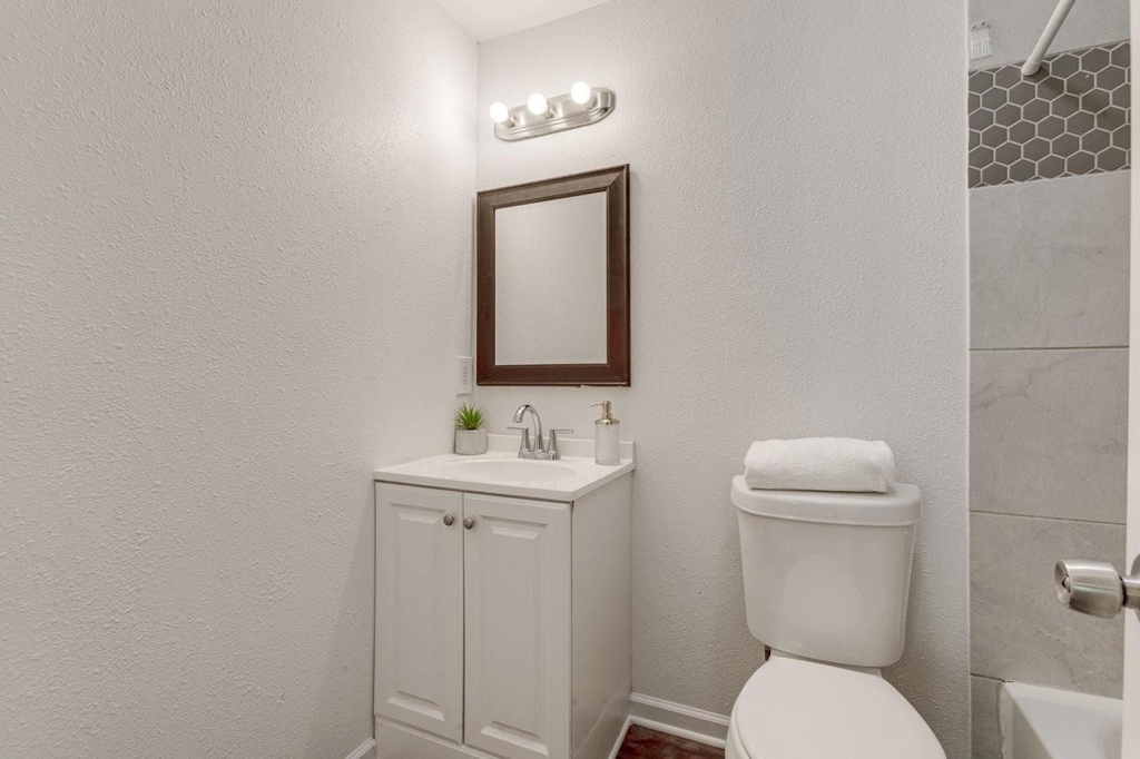 1738 Oak Hill Circle - Photo 19