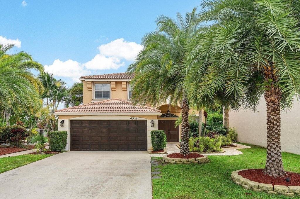 6328 Stonehurst Circle - Photo 1