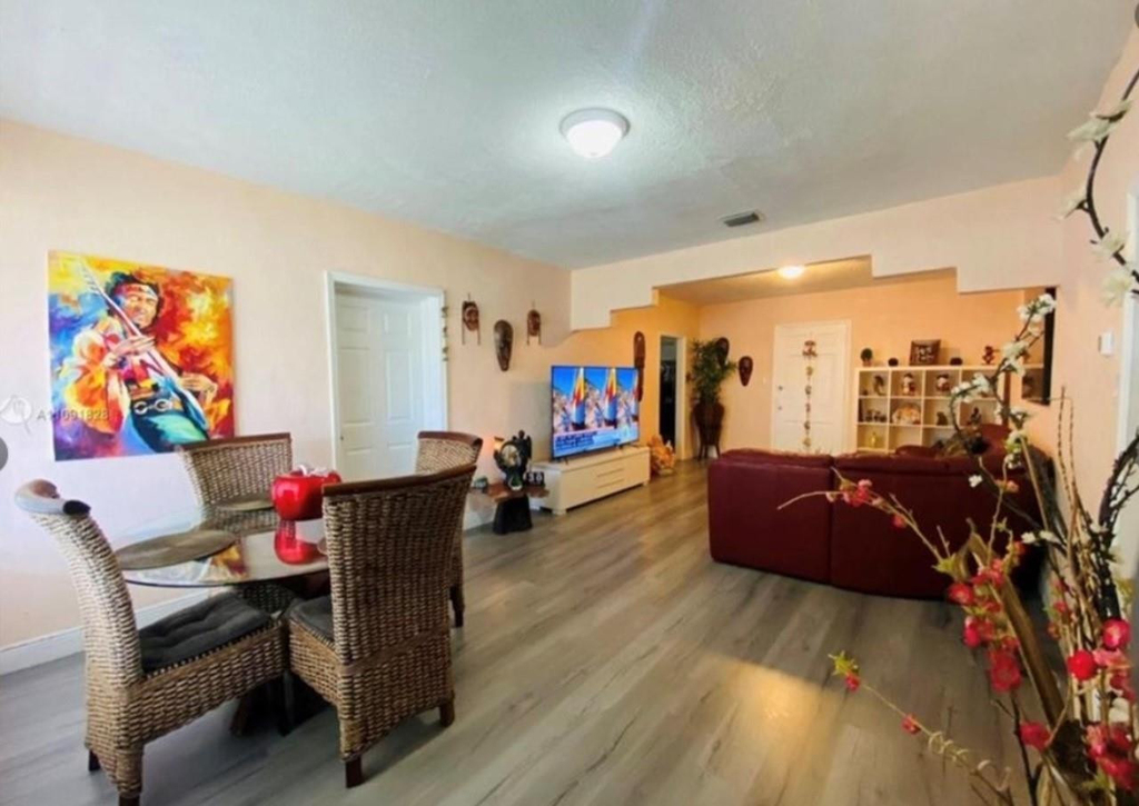 4201 Sw 25th Street - Photo 3
