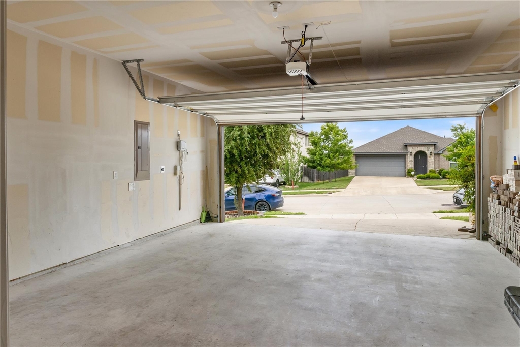 801 Oriel Circle - Photo 23